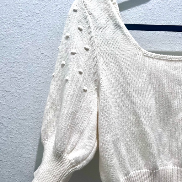 BCBGeneration White square Neck Sweater with Puff Sleeves and Cropped Fit  LARGE - Picture 4 of 12